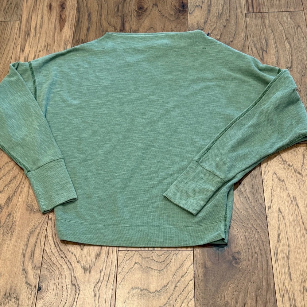 We The Free Free People Green Thermal Dolman Sleeve Zipper Shoulder Top Small